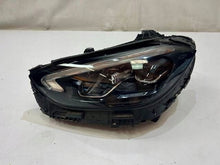 Laden Sie das Bild in den Galerie-Viewer, Frontscheinwerfer Mercedes-Benz W206 2609068104 Links Scheinwerfer Headlight SCH3883008596cj