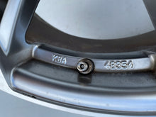 Laden Sie das Bild in den Galerie-Viewer, 1x Alufelge 18 Zoll 7.5&quot; 5x114.3 45ET 48354 Toyota Rim Wheel