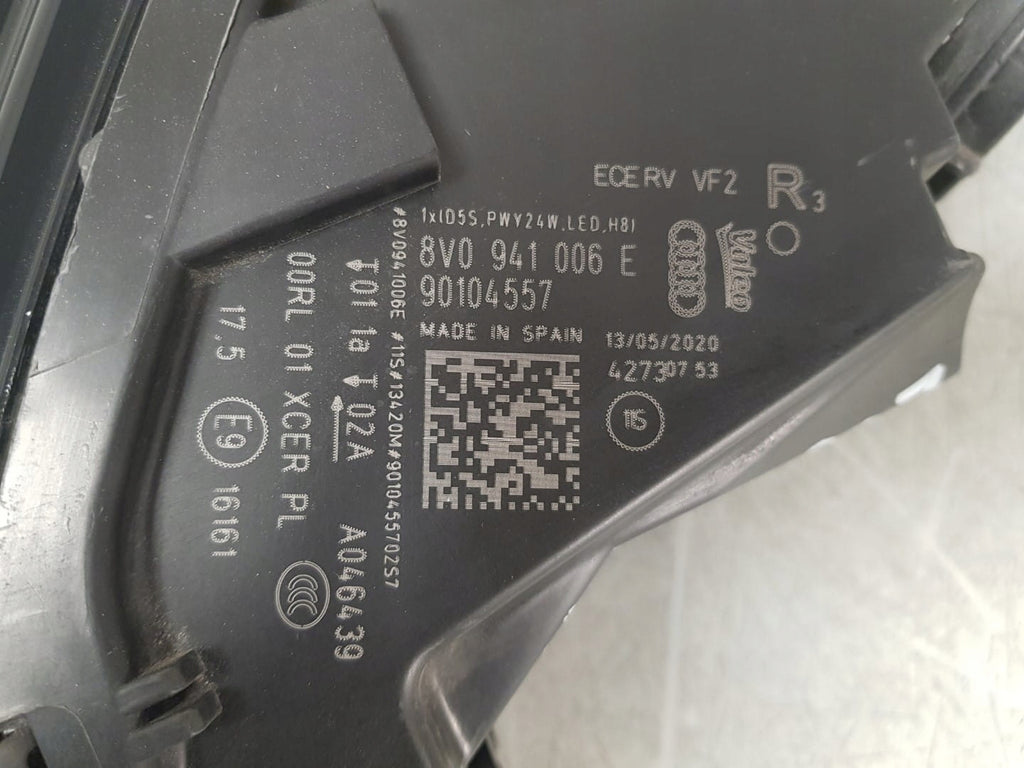 Frontscheinwerfer Audi A3 8V0941006E LED Rechts Scheinwerfer Headlight