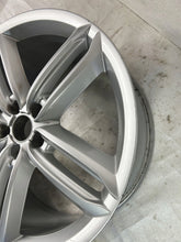 Laden Sie das Bild in den Galerie-Viewer, 1x Alufelge 20 Zoll 8.5&quot; 5x112 43ET 4G9601025G Audi A6 C7 Rim Wheel