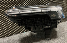 Load image into Gallery viewer, Frontscheinwerfer Volvo 80000401 Links Scheinwerfer Headlight SCH4469392204al