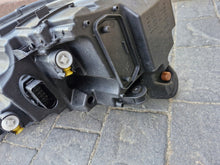 Laden Sie das Bild in den Galerie-Viewer, Frontscheinwerfer Skoda Kamiq 658941015 Links Scheinwerfer Headlight SCH8212690303wi
