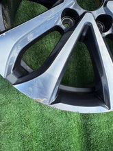 Laden Sie das Bild in den Galerie-Viewer, 1x Alufelge 16 Zoll 6.5&quot; 5x114.3 403005287R Renault Rim Wheel