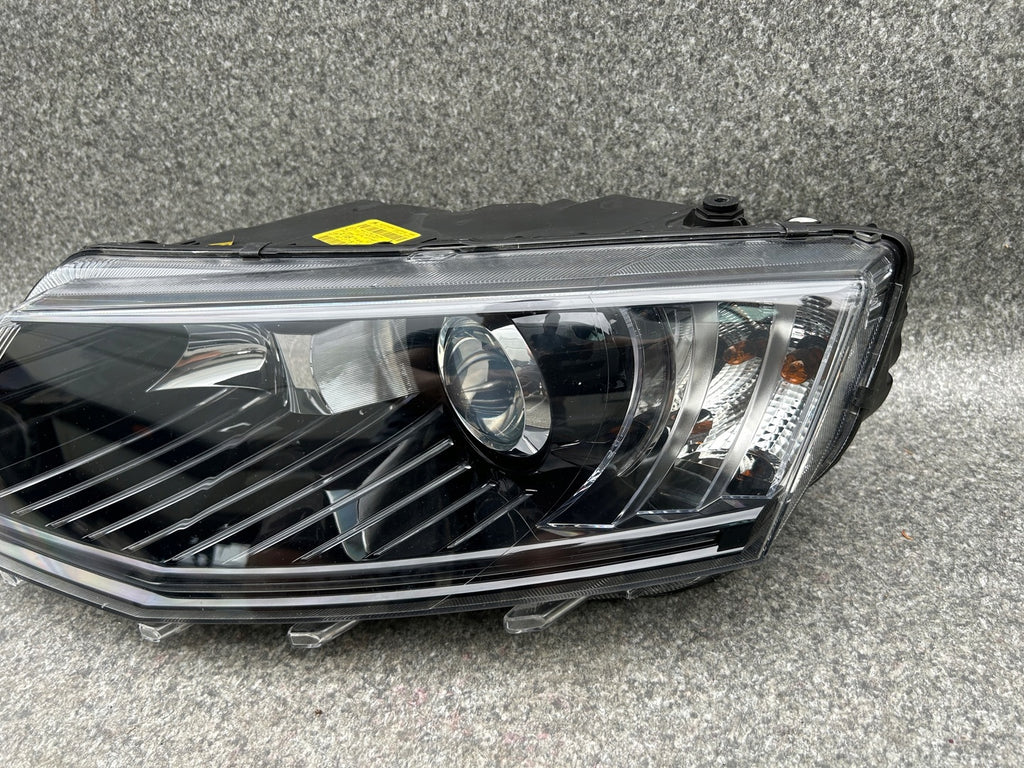 Frontscheinwerfer Skoda Octavia III 5E1941017B Links Scheinwerfer Headlight SCH3440404158kt