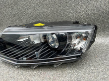 Load image into Gallery viewer, Frontscheinwerfer Skoda Octavia III 5E1941017B Links Scheinwerfer Headlight SCH3440404158kt