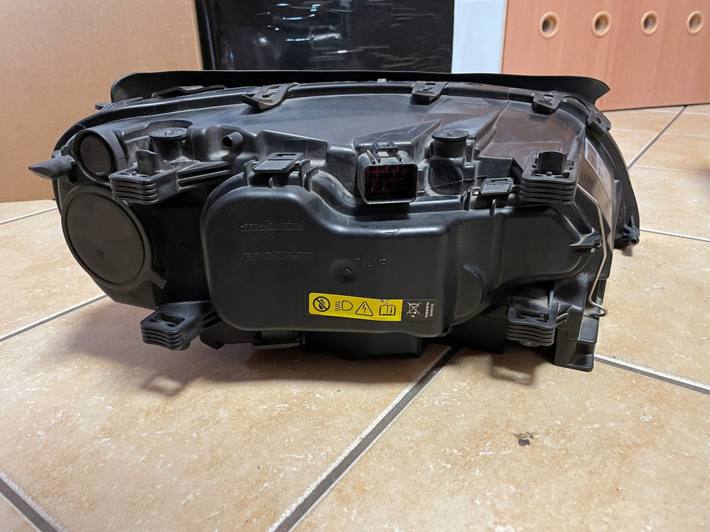 Frontscheinwerfer Volvo Xc70 31353532 Xenon Links Scheinwerfer Headlight