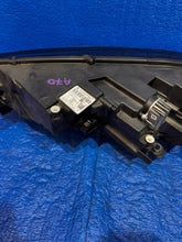 Laden Sie das Bild in den Galerie-Viewer, Frontscheinwerfer Skoda Octavia I 5E4941016A Rechts Scheinwerfer Headlight SCH6927074853uh