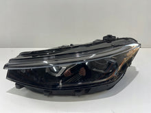 Laden Sie das Bild in den Galerie-Viewer, Frontscheinwerfer VW Passat 3J1941035 Links Scheinwerfer Headlight SCH5469051966mg