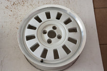 Load image into Gallery viewer, 1x Alufelge 16 Zoll 6.0&quot; 4x100 43ET Glanz Weiß 1S0601025B Vw Rim Wheel