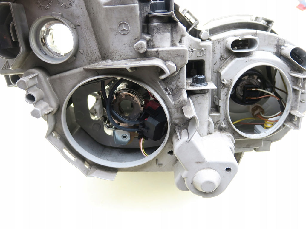 Frontscheinwerfer Mercedes-Benz W203 2038201759 Xenon Links Headlight SCH3675021704kq