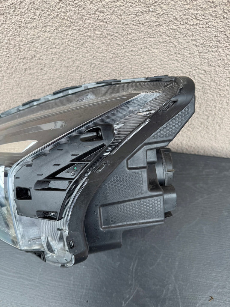 Frontscheinwerfer Hyundai Bayon 92101Q0500 Links Scheinwerfer Headlight