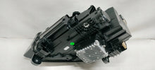 Laden Sie das Bild in den Galerie-Viewer, Frontscheinwerfer Audi Q2 81A941036D LED Rechts Scheinwerfer Headlight SCH2752358278pk