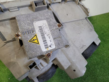 Laden Sie das Bild in den Galerie-Viewer, Frontscheinwerfer Mercedes-Benz W203 A2038203659 Xenon Rechts oder Links SCH6293499062la