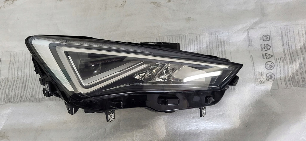 Frontscheinwerfer Seat Leon 5FB941008F 90188326 Full LED Rechts Headlight