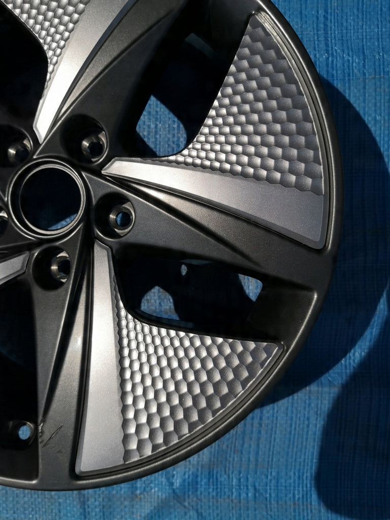 1x Alufelge 17 Zoll 7.0" 5x114.3 53ET Glanz Silber 529100G2600 Hyundai Ioniq