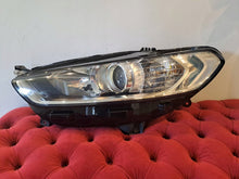 Laden Sie das Bild in den Galerie-Viewer, Frontscheinwerfer Ford Mondeo ES7313W030ED Links Scheinwerfer Headlight SCH6831810025vk