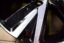 Load image into Gallery viewer, 1x Alufelge 18 Zoll 8.0" 5x108 42ET Glanz Schwarz 32243392 Volvo Xc90 Xc60