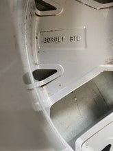 Load image into Gallery viewer, 1x Alufelge 16 Zoll 6.5" 5x112 50ET Glanz Silber 5K0601025 VW Golf V Rim Wheel FEL8359284778mn