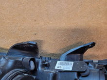 Laden Sie das Bild in den Galerie-Viewer, Frontscheinwerfer Mitsubishi Outlander III 8301C8-64 Full LED Rechts Headlight