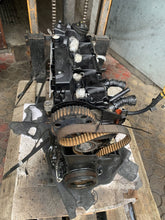 Laden Sie das Bild in den Galerie-Viewer, Motor Skoda VW DCXA 1.6 TDI 120PS 88kW 112TKm Diesel Engine Unkomplett