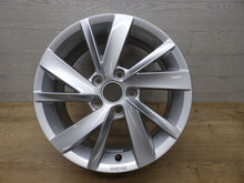 Load image into Gallery viewer, 1x Alufelge 16 Zoll 6.5&quot; 5x112 46ET Glanz Silber 5H0071496 VW Golf Vii Rim Wheel