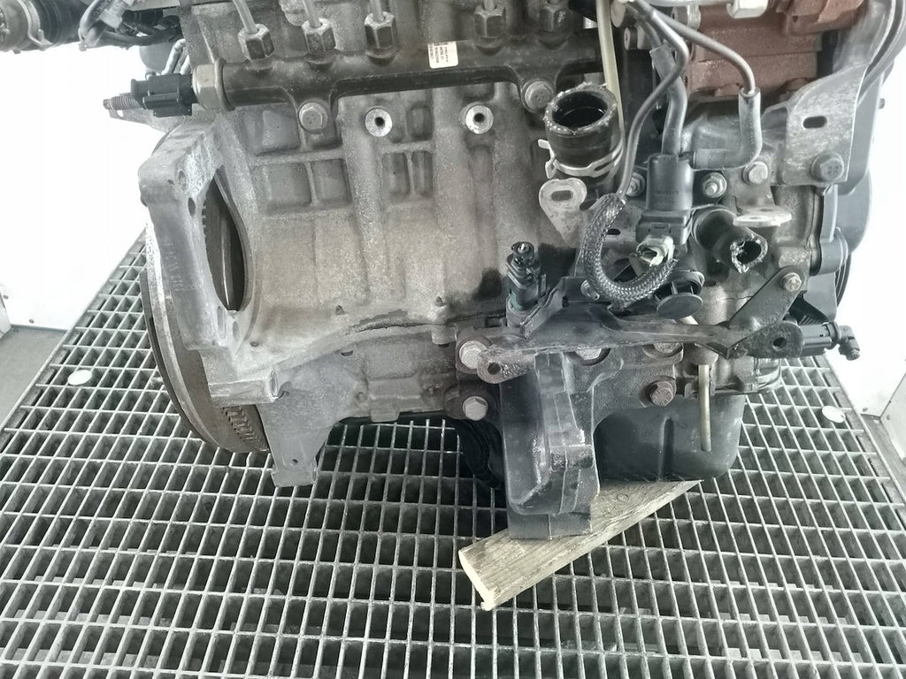 Motor Peugeot 308 II 9H05 1.6 EHDI 2014 Diesel Engine Unkomplett