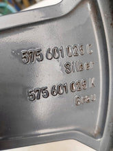 Laden Sie das Bild in den Galerie-Viewer, 1x Alufelge 17 Zoll 7.0&quot; 5x112 45ET 575601025C Seat Ateca Rim Wheel