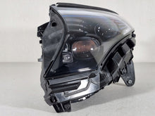 Laden Sie das Bild in den Galerie-Viewer, Frontscheinwerfer Mercedes-Benz Eqc A2939060201 A2939060101 LED Ein Satz