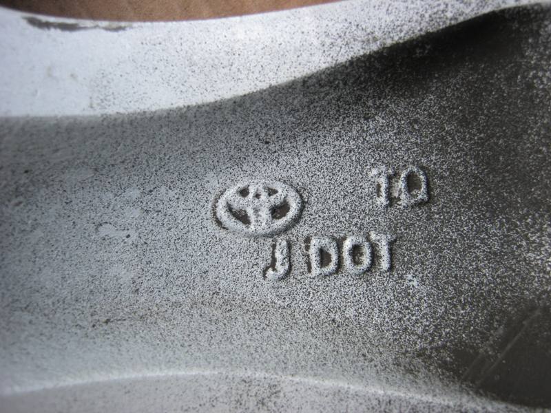 1x Alufelge 17 Zoll 7.0" 5x100 45ET 42611-0515D Toyota Avensis Rim Wheel