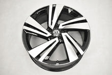 Load image into Gallery viewer, 4x Alufelge 18 Zoll 7.0&quot; 5x100 39ET Glanz Schwarz 2GM601025 VW T-Cross Rim Wheel