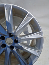 Laden Sie das Bild in den Galerie-Viewer, 1x Alufelge 20 Zoll 9.0&quot; 5x112 38ET 4KE071490 Audi E-Tron Etron Rim Wheel