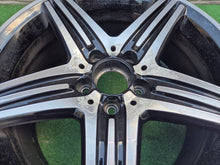 Laden Sie das Bild in den Galerie-Viewer, 1x Alufelge 18 Zoll 5x112 A1764010402 Mercedes-Benz W176 Rim Wheel FEL9588154803ju