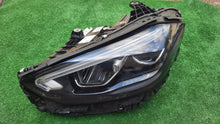 Laden Sie das Bild in den Galerie-Viewer, Frontscheinwerfer Mercedes-Benz W206 A2069063903 Links Scheinwerfer Headlight SCH6481588086mr