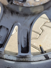 Load image into Gallery viewer, 1x Alufelge 18 Zoll 8.0" 4x108 34ET Glanz Silber 9670058877 Citroën I Rim Wheel FEL1312799666yg