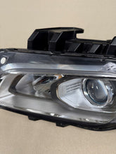 Laden Sie das Bild in den Galerie-Viewer, Frontscheinwerfer Hyundai Kona 92101-J9XXX Links Scheinwerfer Headlight SCH2586313420oh