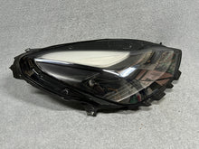 Laden Sie das Bild in den Galerie-Viewer, Frontscheinwerfer Tesla 1514953-00 LED Rechts Scheinwerfer Headlight