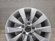 Laden Sie das Bild in den Galerie-Viewer, 1x Alufelge 17 Zoll 7.5" 5x120 37ET Glanz Silber 6796240 BMW 3 E91 E90 Rim Wheel FEL1044747964df