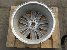 Laden Sie das Bild in den Galerie-Viewer, 1x Alufelge 17 Zoll 7.0" 5x100 48ET Subaru Forester Rim Wheel FEL6835408862ex