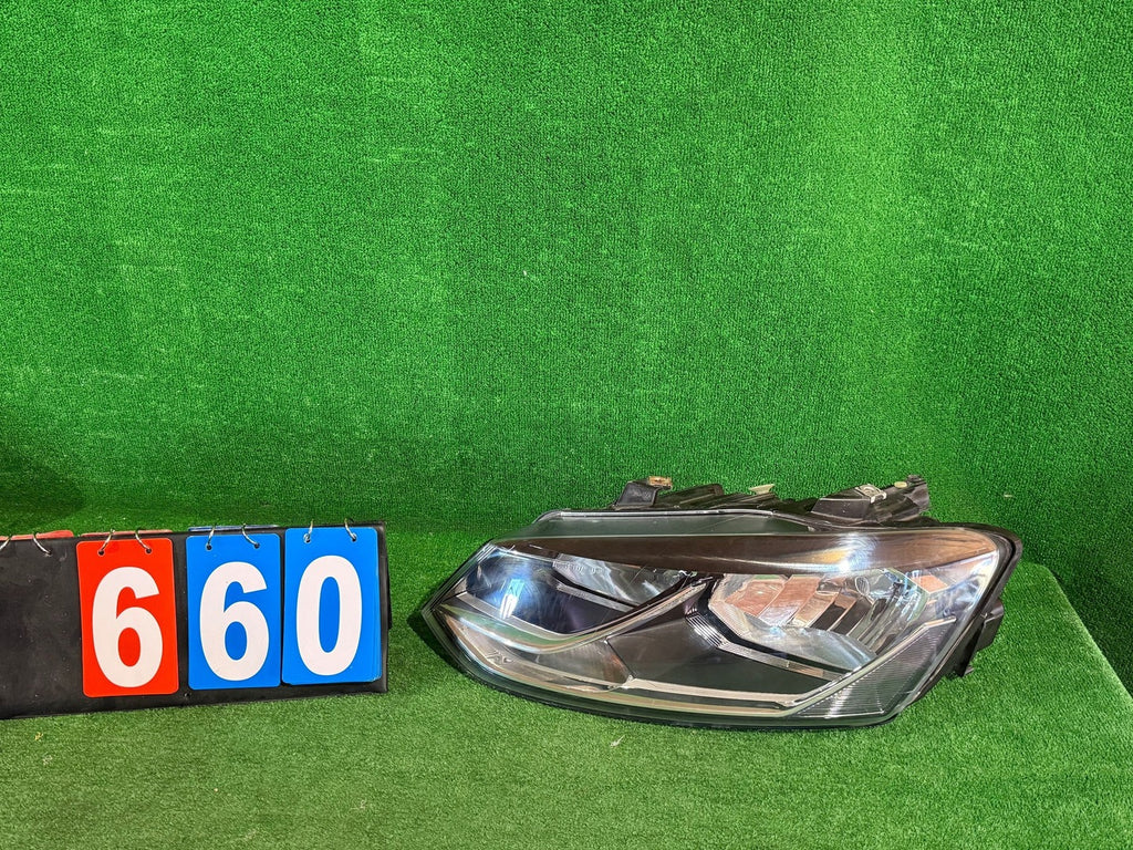 Frontscheinwerfer VW Polo 6C1941005 Ein Stück (Rechts oder Links) Headlight SCH5504457508qu