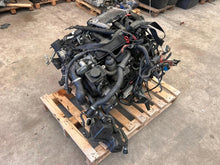 Load image into Gallery viewer, Motor BMW E63 E64 M57N2 3.0 286PS 230TKm Diesel Engine Unkomplett MOT9841582226lb