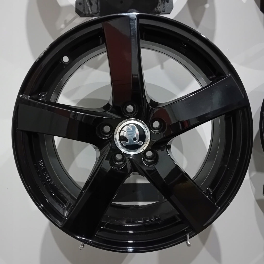 4x Alufelge 17 Zoll 7.5" 5x112 40ET Glanz Schwarz KBA51891 Skoda Superb Iii FEL1491280802zm
