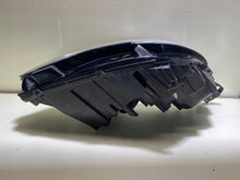 Laden Sie das Bild in den Galerie-Viewer, Frontscheinwerfer Peugeot 5008 1616878080 9810478180 Links Headlight SCH6538384126hg