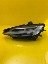Laden Sie das Bild in den Galerie-Viewer, Frontscheinwerfer Volvo V60 S60 32314160 LED Links Scheinwerfer Headlight SCH6602756366uv