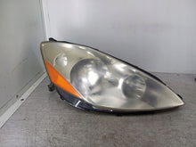 Laden Sie das Bild in den Galerie-Viewer, Frontscheinwerfer Toyota Sienna FALSE Scheinwerfer Headlight SCH3167683781gc