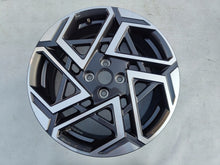 Load image into Gallery viewer, 1x Alufelge 17 Zoll 7.0" 4x100 54ET Glanz Graphit 52910-Q0530 Hyundai I20 Mg FEL4241917033fo
