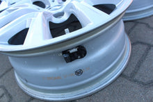Laden Sie das Bild in den Galerie-Viewer, 4x Alufelge 17 Zoll 6.5" 5x120 39ET 6856076 BMW X1 Mini Countryman Rim Wheel FEL9006130367yd
