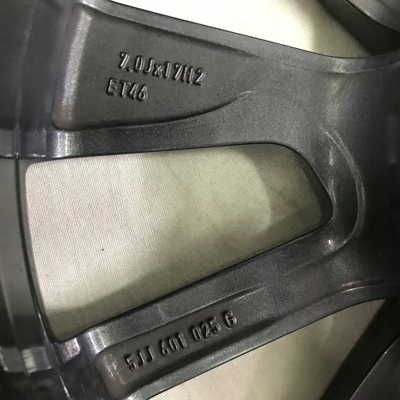 1x Alufelge 17 Zoll 7.0" 5x100 46ET 5JJ601025G Skoda Rim Wheel