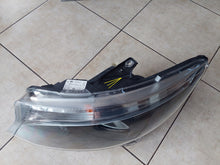 Laden Sie das Bild in den Galerie-Viewer, Frontscheinwerfer Mercedes-Benz Vito W447 A4479067700 Links Headlight SCH4266177039rl