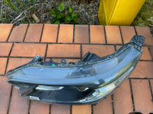 Laden Sie das Bild in den Galerie-Viewer, Frontscheinwerfer Honda Crv Cr-V Xenon Links Scheinwerfer Headlight