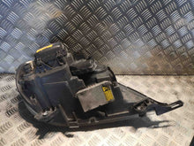 Laden Sie das Bild in den Galerie-Viewer, Frontscheinwerfer Mercedes-Benz W163 1638205161 Ein Stück (Rechts oder Links)